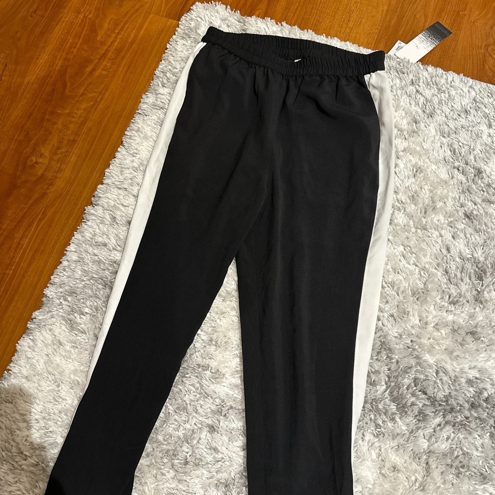 Kensie Black and White Joggers with Elastic Waistband